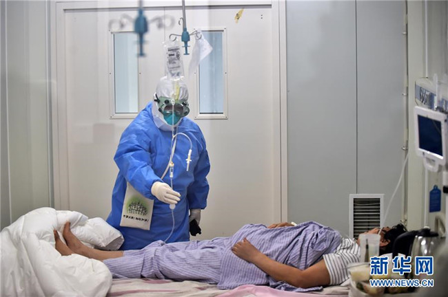 （新華全媒頭條·圖文互動(dòng)）（11）首都再戰(zhàn)“疫”，難忘40天——寫(xiě)在北京應(yīng)急響應(yīng)級(jí)別降級(jí)之際 