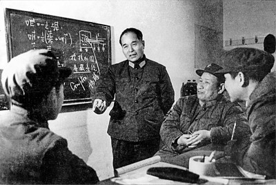 舍我其誰報國志，碧血丹心愛國情