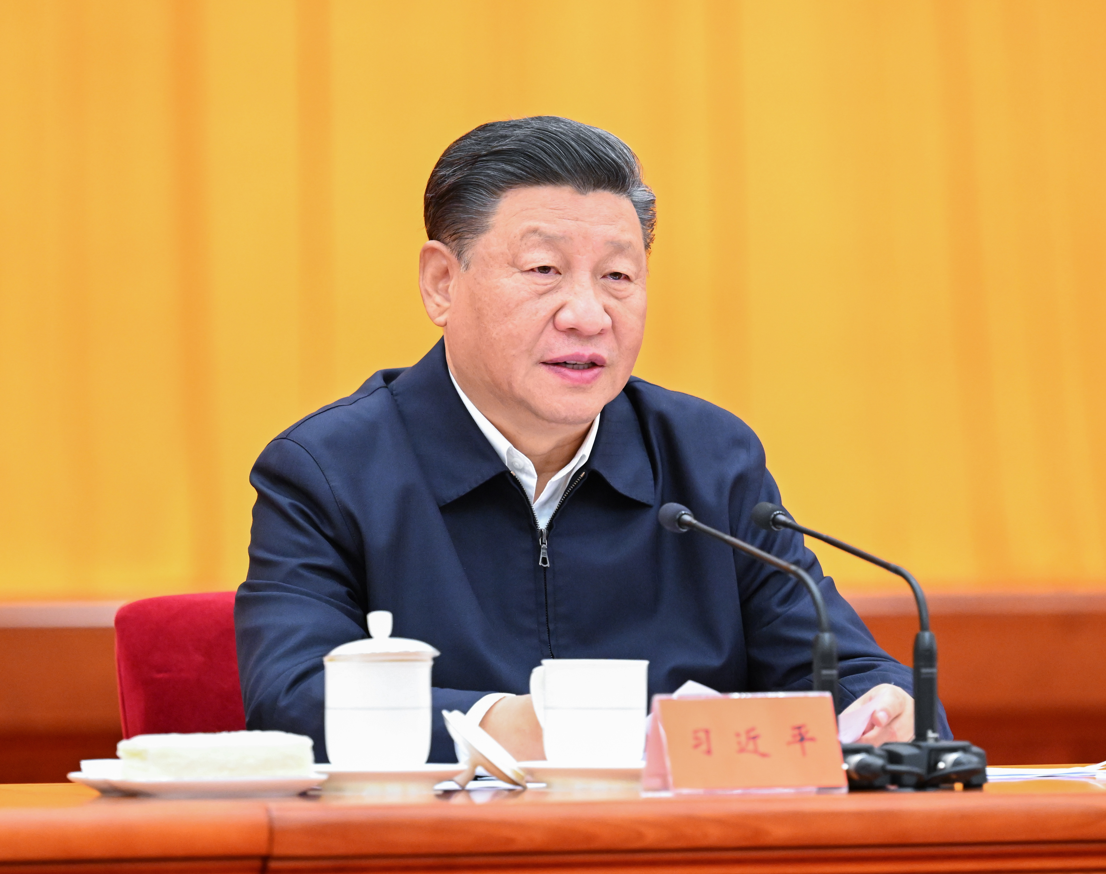 2021年10月13日至14日，中央人大工作會議在北京召開。習(xí)近平總書記出席會議并發(fā)表重要講話。